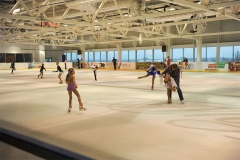 В Мегакомплексе открыт ледовый каток олимпийских размеров В Мегакомплексе открыт ледовый каток олимпийских размеров