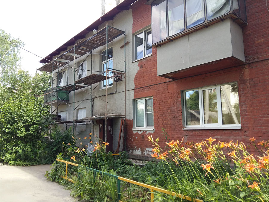 В доме №4 на улице Республиканской ремонтники устроили пожар В доме №4 на улице Республиканской ремонтники устроили пожар