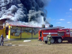 Пожар произошел на предприятии в Горшеченском районе Пожар произошел на предприятии в Горшеченском районе