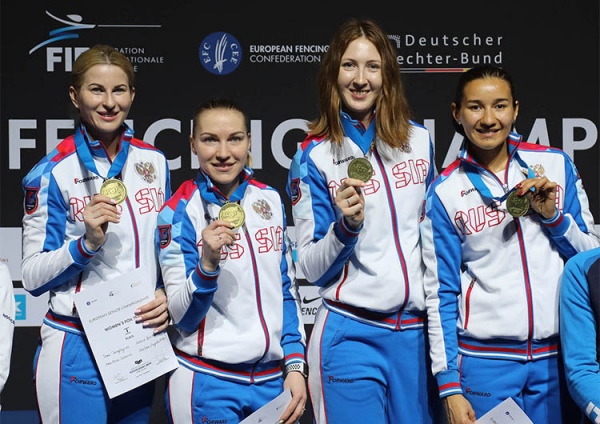 Новосибирская фехтовальщица помогла сборной России выиграть серебро на чемпионате Европы
