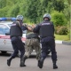В Рыльске Курской области агрессивный посетитель монастыря кинулся драться с росгвардейцами