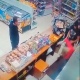 В Курске неадекват терроризирует магазин