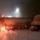 В Курской области на скользкой дороге под фуру залетели два автомобиля