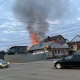 В Курске из-за горящего дома перекрыли движение