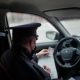 В автомобиле жителя Курской области полицейские нашли марихуану
