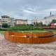 На улице Ленина обустраивают зону отдыха