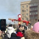 В центре Курска сожгли 3,5-метровое чучело Масленицы