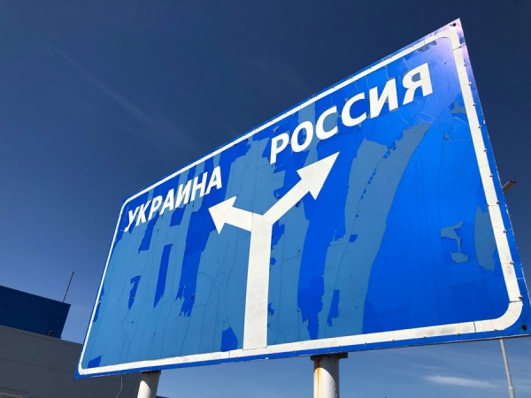 Беспилотник нанес удар по ТЦ в Беловском районе Курской области