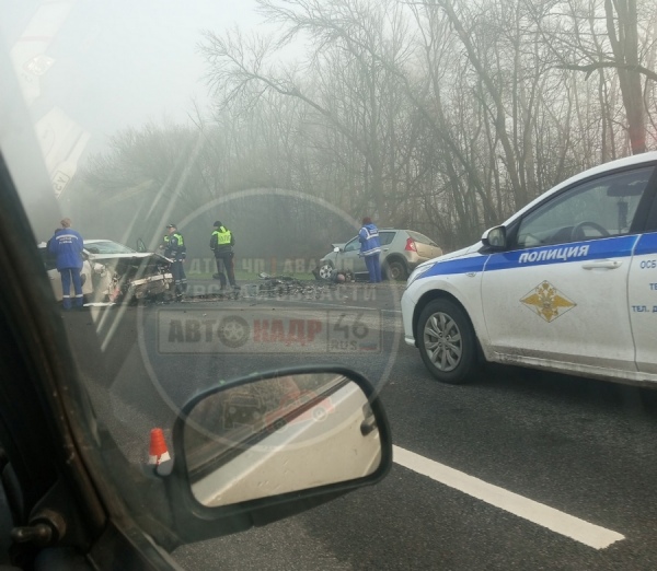 Под Курском случилась серьезная авария на федеральной трассе