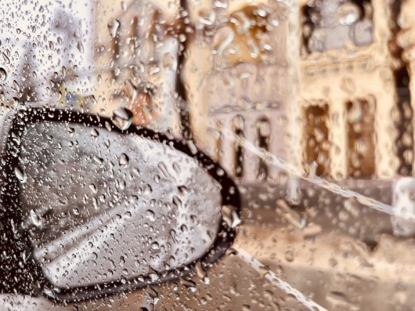 На Курскую область циклон обрушит снег и штормовой ветер