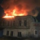 В Курской области выгорел 2-этажный дом из-за неисправного оборудования