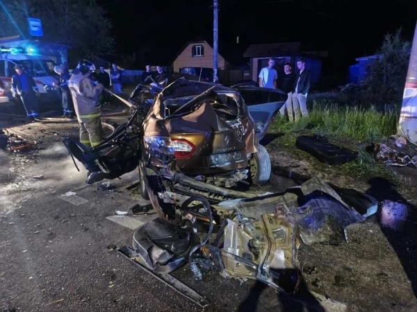 В жуткой лобовой аварии под Курском погибли две девушки