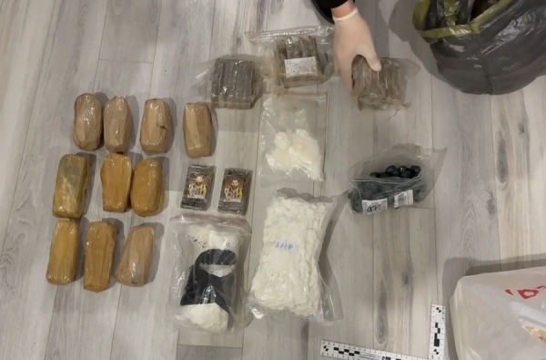 Курская полиция задержала парня с 15 килограммами наркотиков