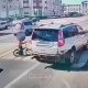В Курске водитель чудом не сбил двух детей на «зебре» на Красной площади
