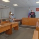 Курянка осуждена за гибель упавшего с 6-го этажа 14-летнего сына-инвалида