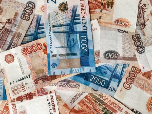 21‑летняя жительница Курска отдала 4 миллиона, желая заработать на бирже