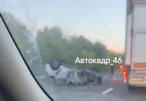 Страшная авария затруднила движение по федеральной трассе в Курской области