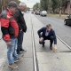 В Курске ищут поврежденные плиты на трамвайных путях