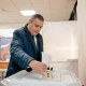 Губернатор Александр Хинштейн проголосовал на выборах