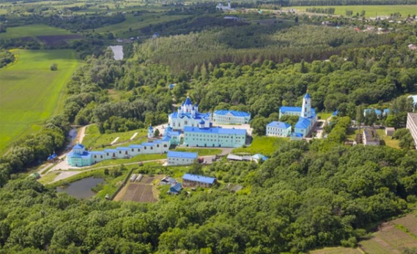 Обитель, которую патриарх Алексей II в свое время назвал третьим духовным центром России после Троице-Сергиевой лавры и Серафимо-Дивеевского монастыря, известна далеко за пределами страны Обитель, которую патриарх Алексей II в свое время назвал третьим духовным центром России после Троице-Сергиевой лавры и Серафимо-Дивеевского монастыря, известна далеко за пределами страны
