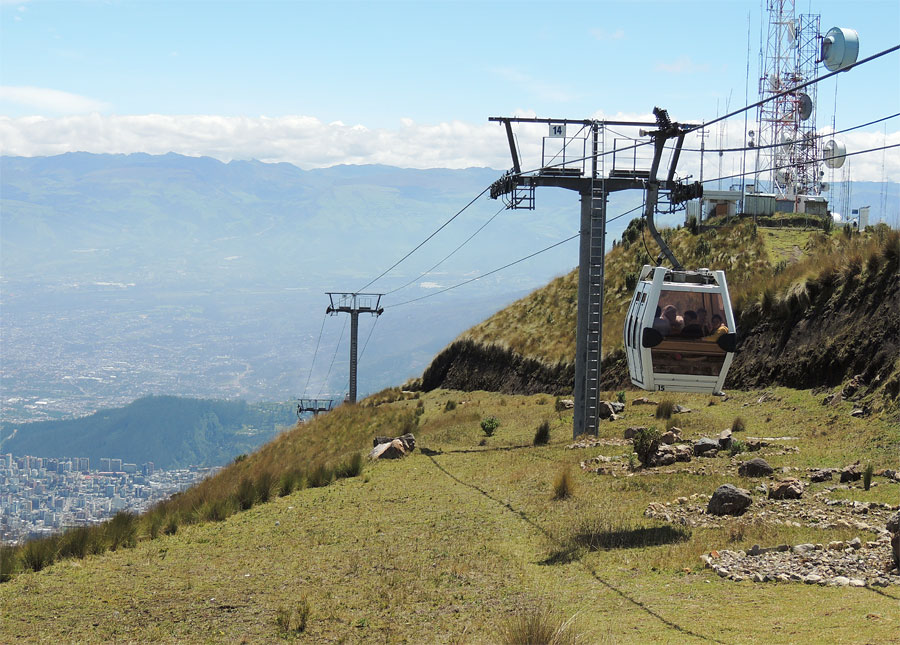 Небесный лифт в Кито – высота 4100 метров Небесный лифт в Кито – высота 4100 метров