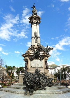 Центр Старого Кито – площадь Независимости Центр Старого Кито – площадь Независимости