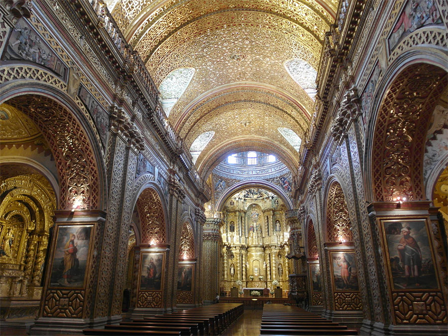 Самый знаменитый памятник города – иезуитская церковь Ла-Компанья, строившаяся в 1605–1735 годах Самый знаменитый памятник города – иезуитская церковь Ла-Компанья, строившаяся в 1605–1735 годах