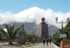 Аллея участников французской геодезической миссии 1735 года Аллея участников французской геодезической миссии 1735 года