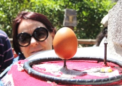 Яйцо на гвозде на экаторе стоит Яйцо на гвозде на экаторе стоит