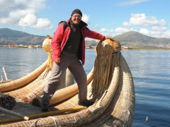 На аналоге тростниковой лодки Тура Хейрдала — Ра-2 На аналоге тростниковой лодки Тура Хейрдала — Ра-2