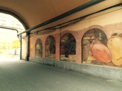 Арки жилых домов раскрасили студенты местного худграфа Арки жилых домов раскрасили студенты местного худграфа