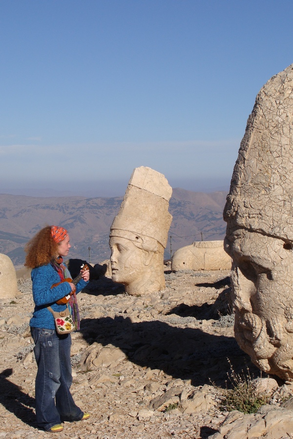 Загадочный Немрут-Даг манит путешественников со всего света Загадочный Немрут-Даг манит путешественников со всего света