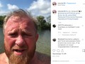 «В Курске офигенный пляж»: популярный теле-шеф Константин Ивлев совершил заплыв по реке Сейм