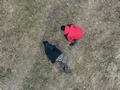 В поле под Курском беспилотник обнаружил заснувшего человека